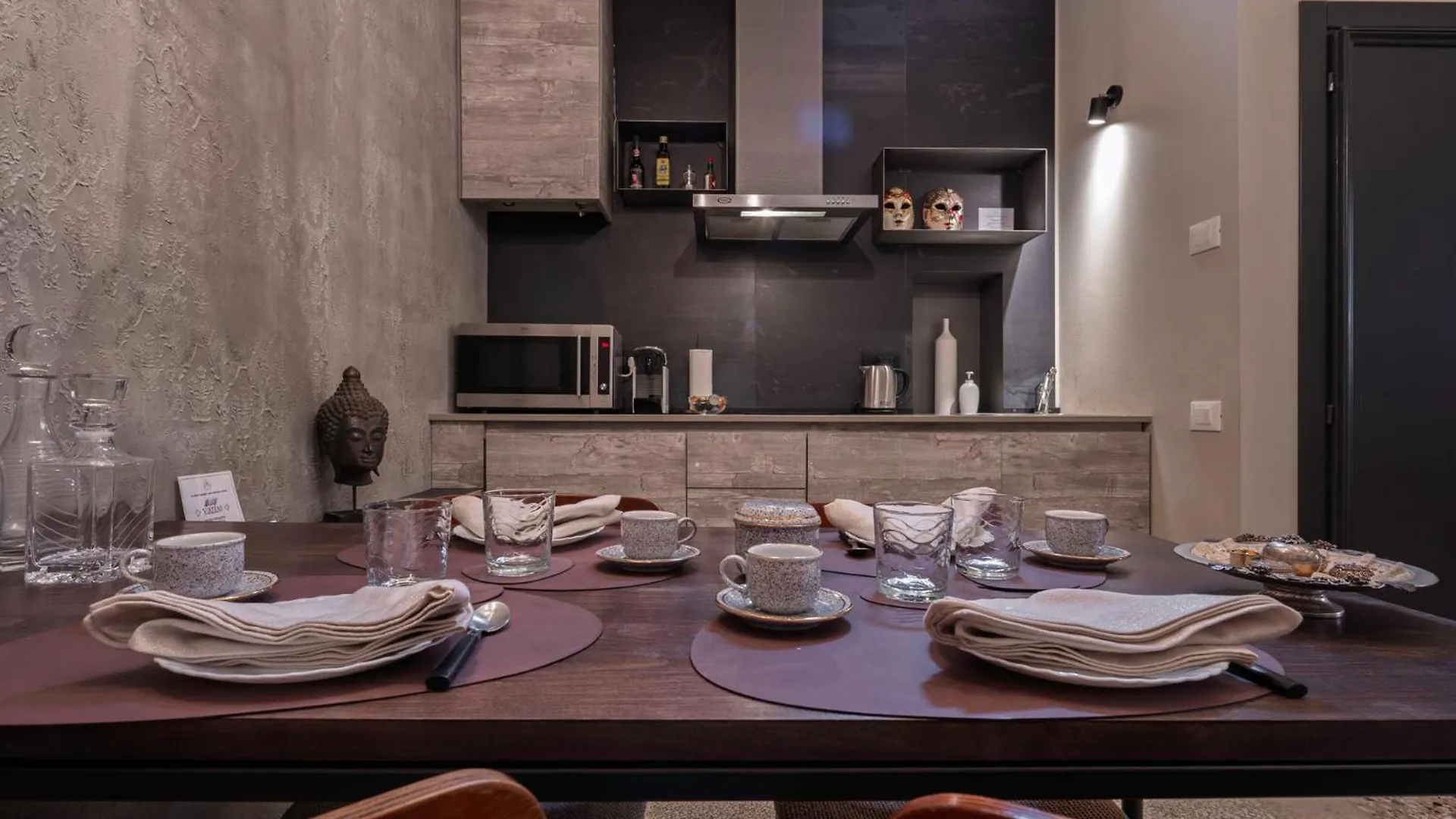 Ca Delle Capriate, An Intimate Retreat At Ca D'Oro Apartment Venice