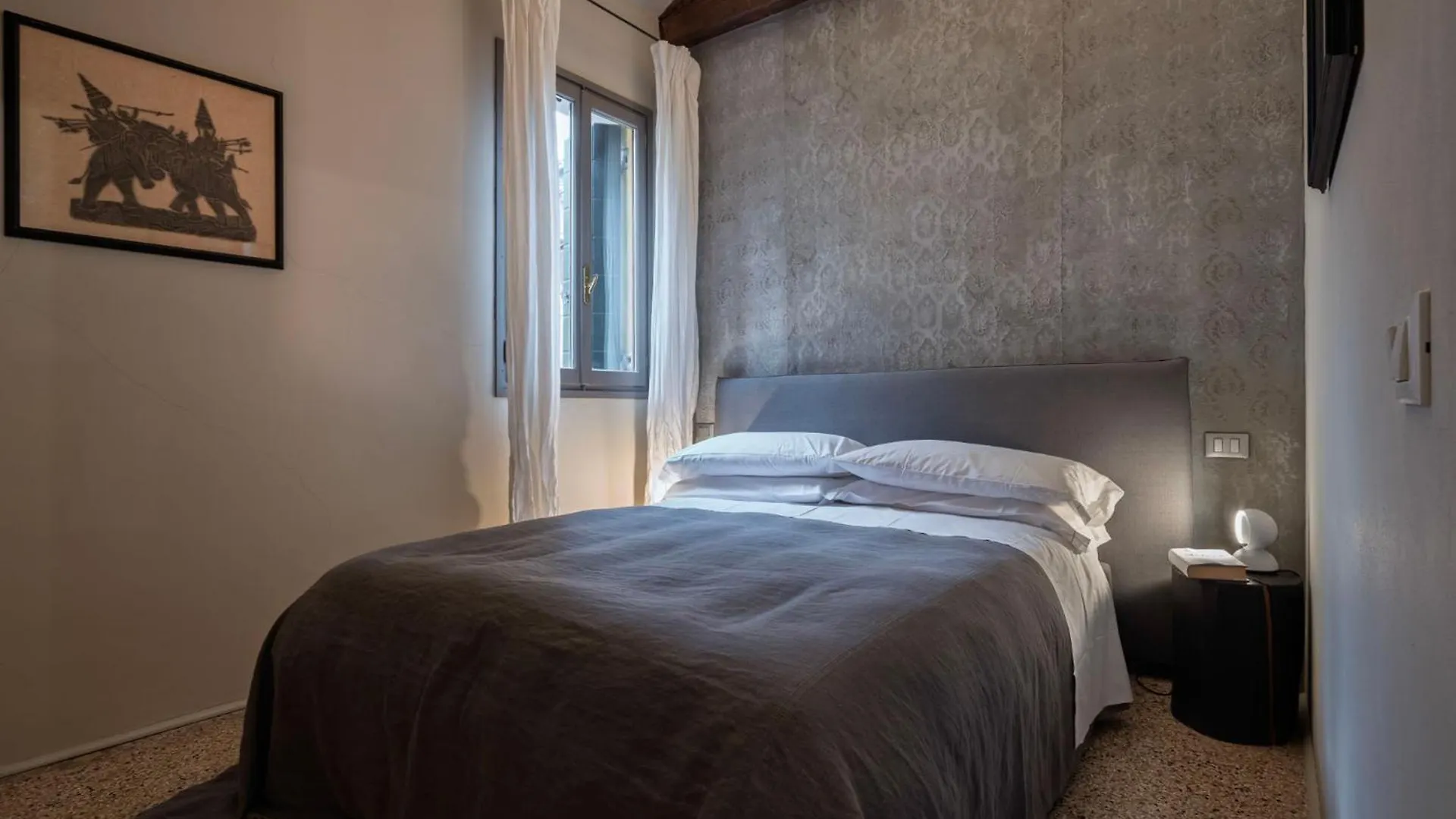 Ca Delle Capriate, An Intimate Retreat At Ca D'Oro Apartment Venice